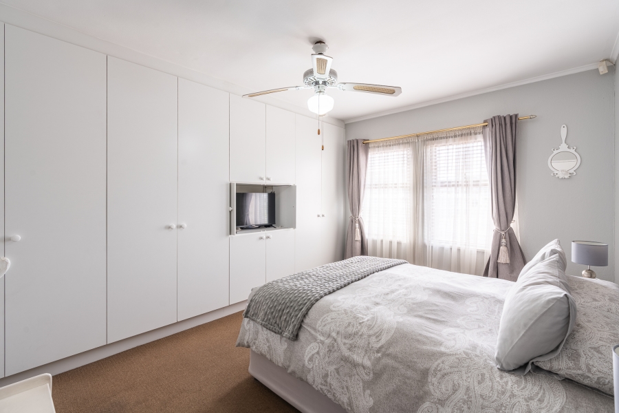 4 Bedroom Property for Sale in Edgemead Western Cape